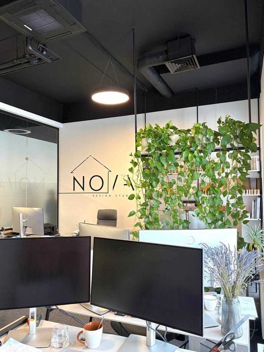 Ексклюзивний офіс площею 28м2 у бізнес-центрі Space4