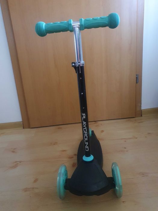 Hulajnoga Scooter led trójkołowa