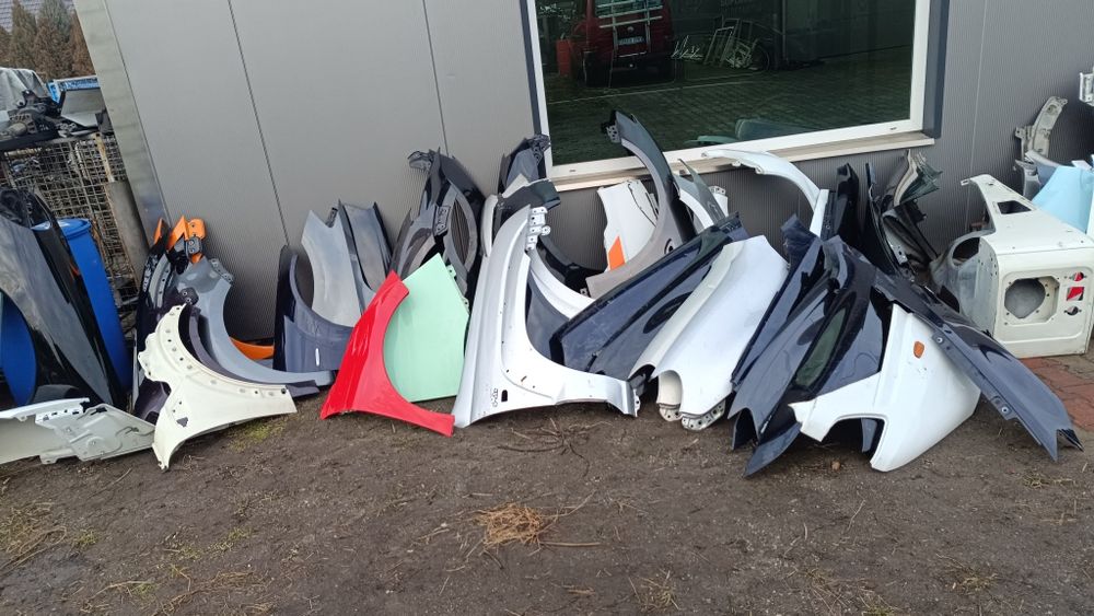 Land Rover Defender błotnik lewy