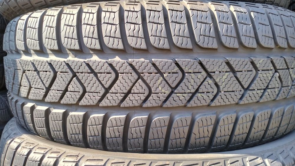 215/60/R16 Pirelli Sottozero 3 Склад шин вул.Дружківська12