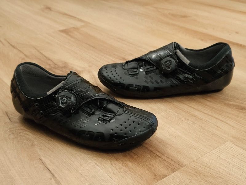 Sapatos de Ciclismo Bont Helix Carbon moldáveis "Novos"