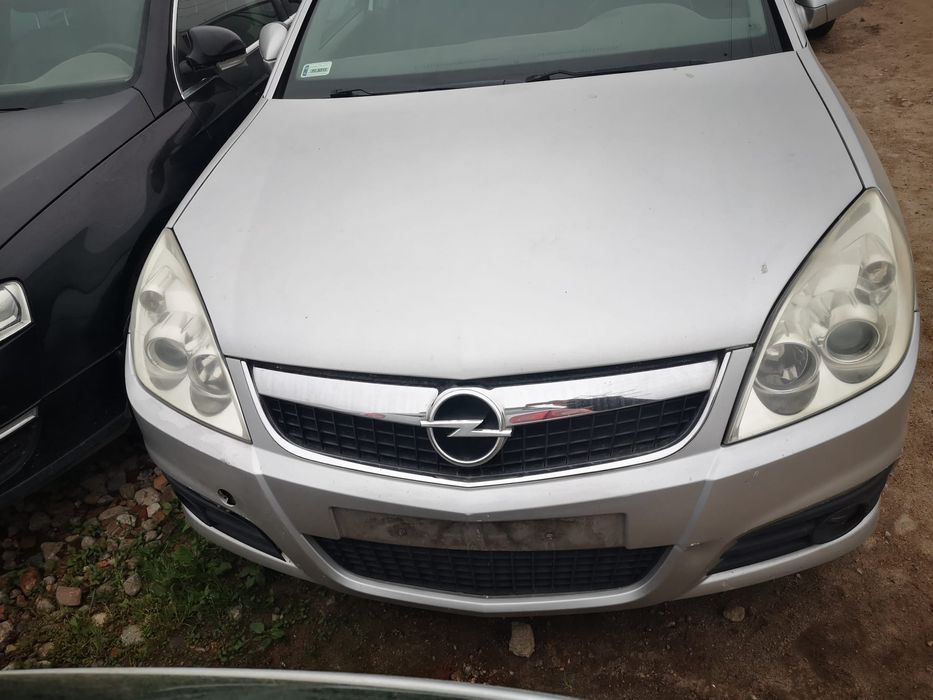 Zderzak przód błotnik drzwi lampa opel Vectra c Lift z157