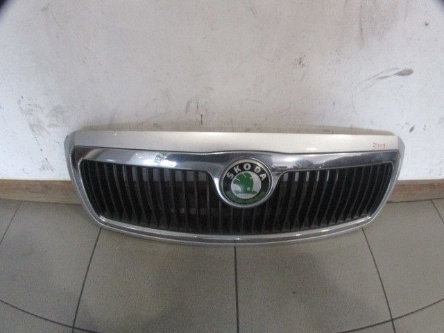 Grelha do Pára-Choques da Frente SKODA Fabia I Break (6Y5)