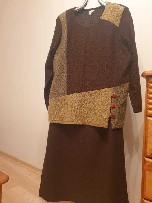 Garsonka brąz 50 tunika sweter + spódnica