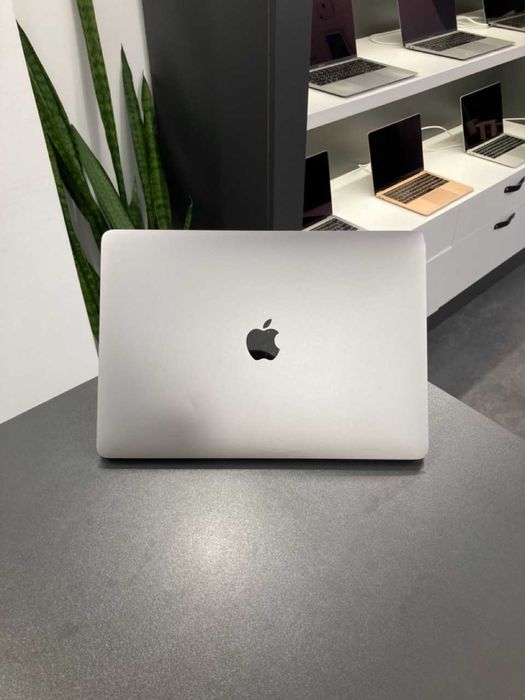 Ноутбук MacBook Pro 13” 2019 i5/8/256 ГАРАНТІЯ 85845