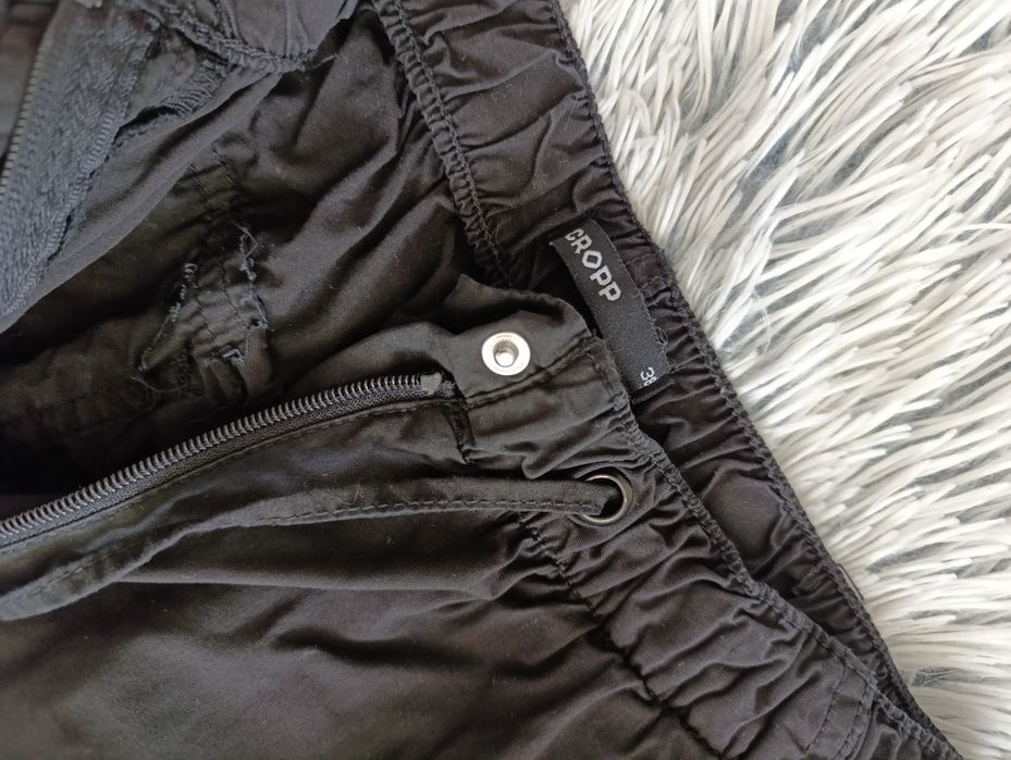 Spodnie Cropp 38