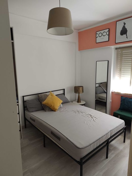Quarto em Agualva- R. Abilheira