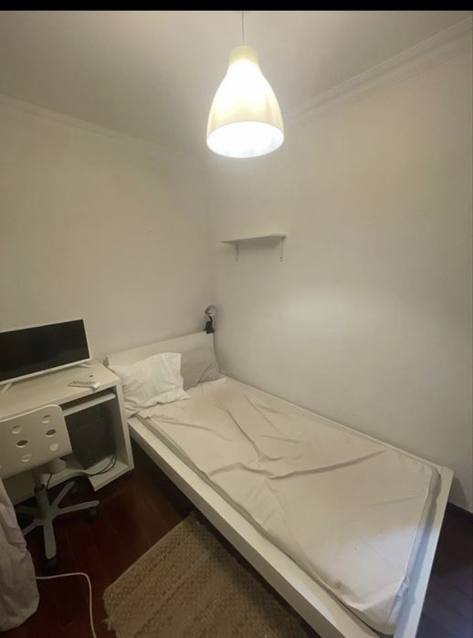 Quarto em T2 na Pontinha