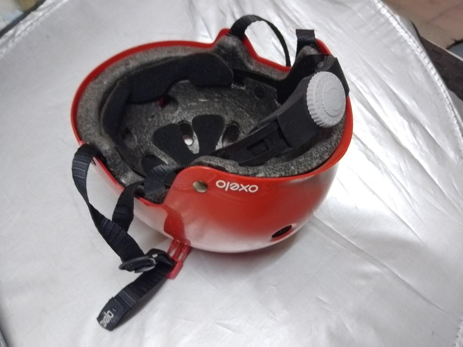 Capacete Infantil Oxelo (Decathlon) Vermelho – Skate / Trotinete / Bicicleta