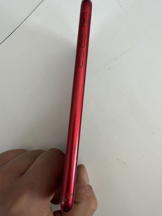 iPhone 11 64gb (Product red)