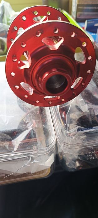 Cubo roda GIANT Red
