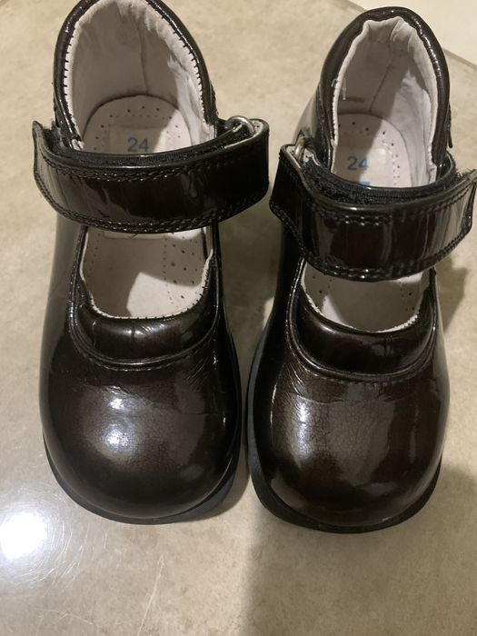 Модняві лаковічеревички PAX р.24(15,5см)