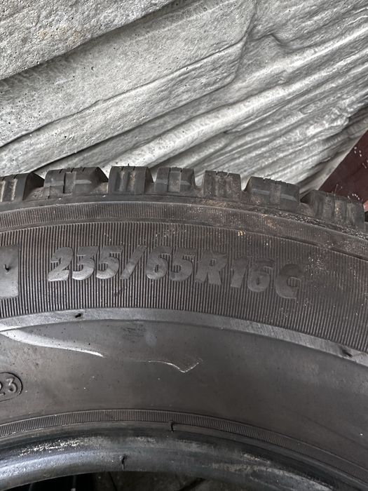 Шини 235/65/R16C Michelin Agilis