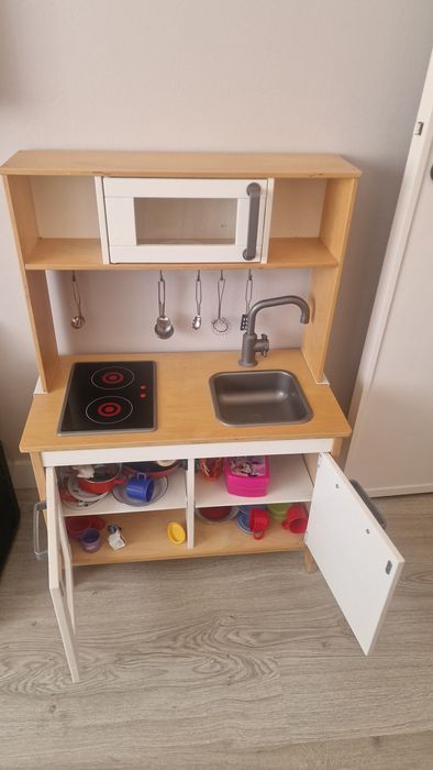 Cozinha de brincar IKEA com acessórios