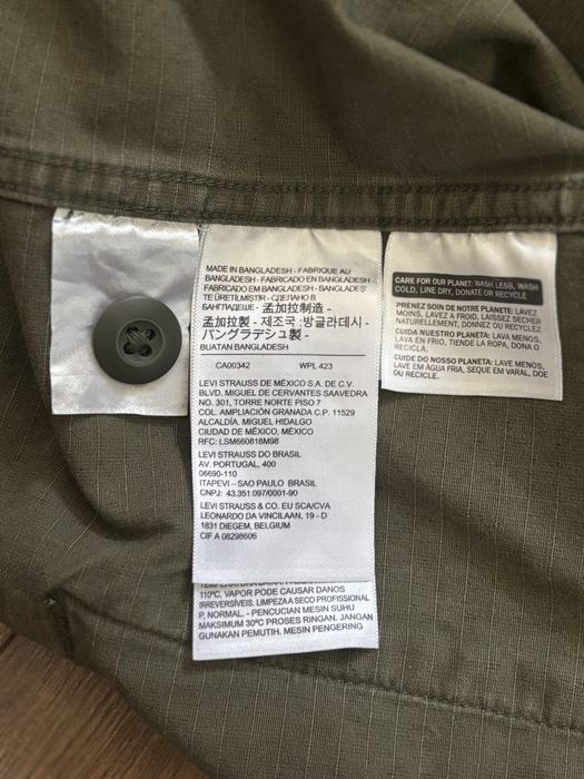 Куртка Levi’s (jacket кофта пуховик худі джинси карго тнф)