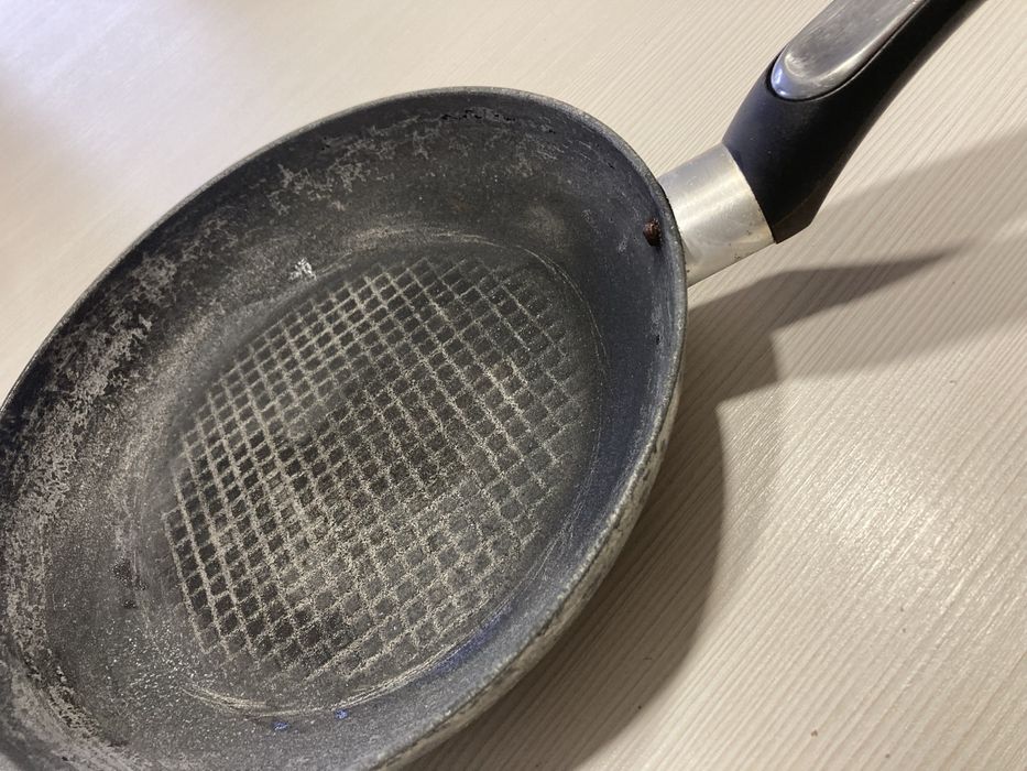 Сковорода кухонна