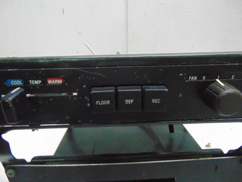 Volvo 244 porta luvas/consola