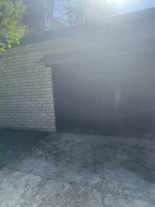 Окремий гараж на 2 авто