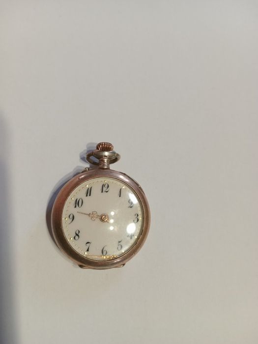 Часы швейцарские