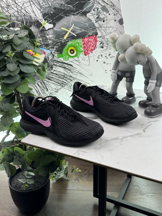 Кросівки Nike Revolution 40 розмір Е8708