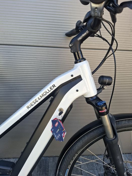 Rower elektryczny trekkingowy Riese & Muller New Charger 29" Bosch Deore tarcze hydrualika