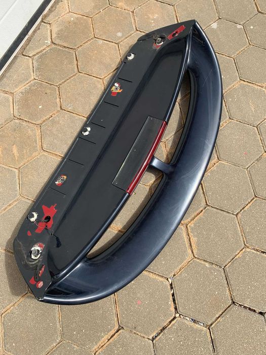 Aileron / Spoiler traseiro MG ZR com 3.º stop