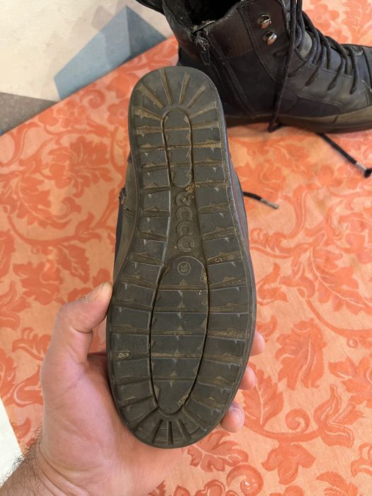 Ботинки ECCO 39 размер