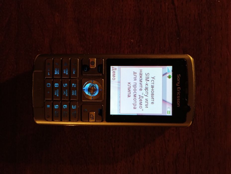 Телефон Sony Ericsson k610i