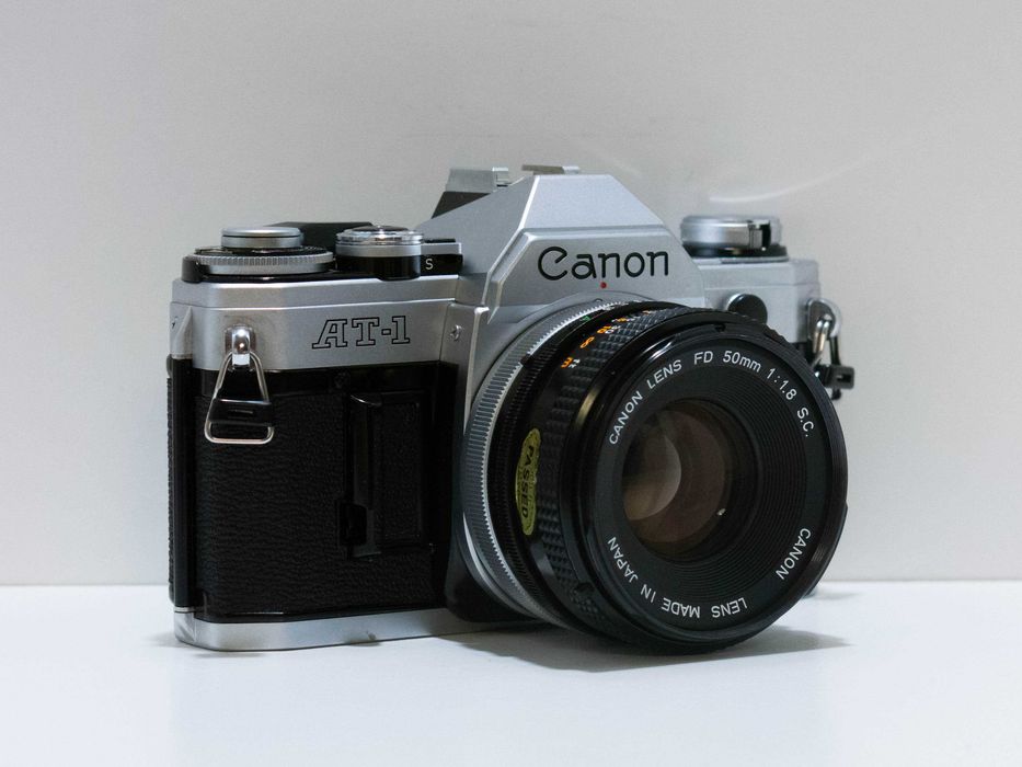 Câmara Analógica Canon AT-1 (AE-1) 35mm