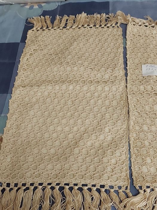 Par de almofadas em croché cor beje