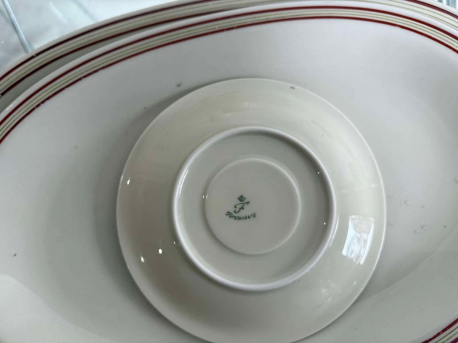 Komoda - komplet porcelany roznej