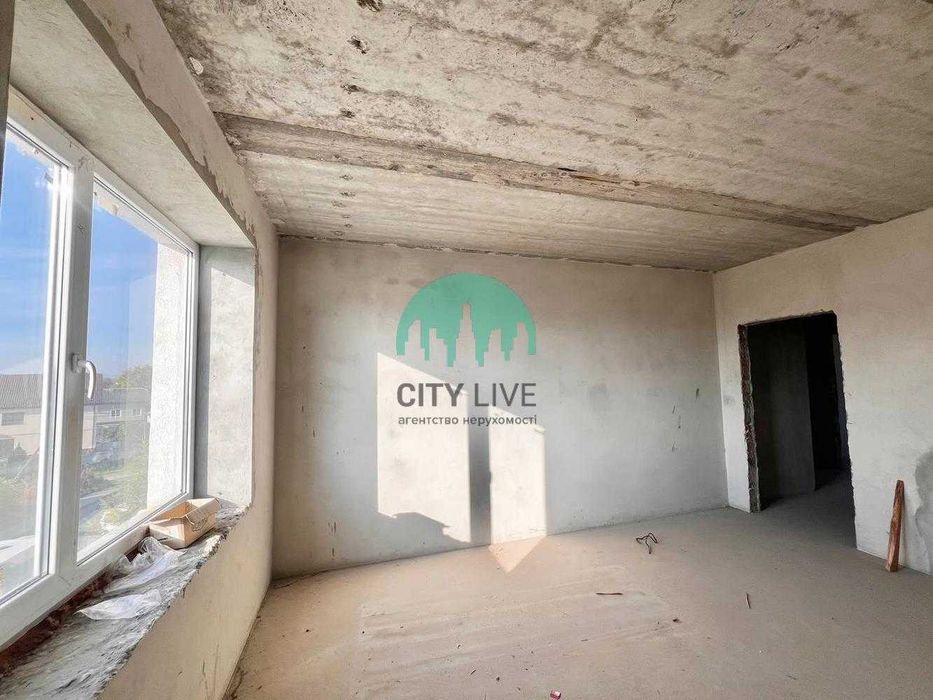 Продаж 2-кім сирця у зданому будинку (П)