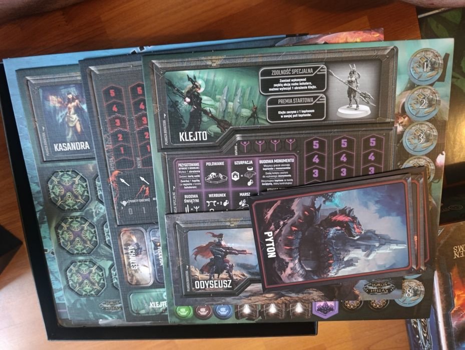 Lorda of Hellas i Warlord Box i dodatkowe figurki