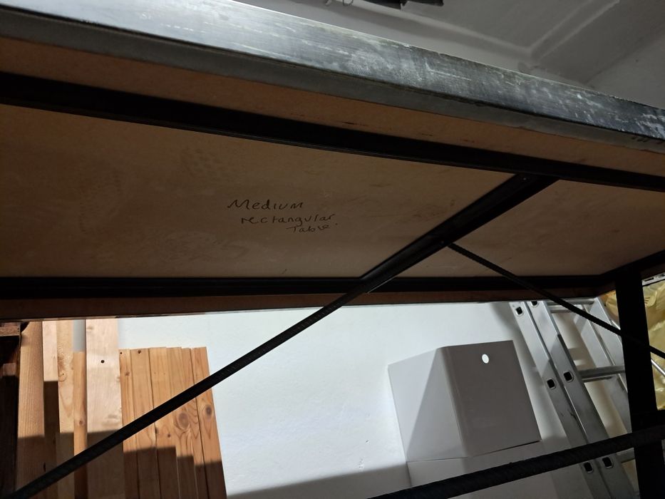 Stół stalowy ,ciężki i solidny