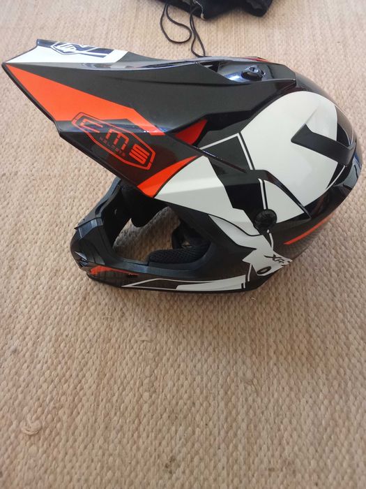 Capacete urgente