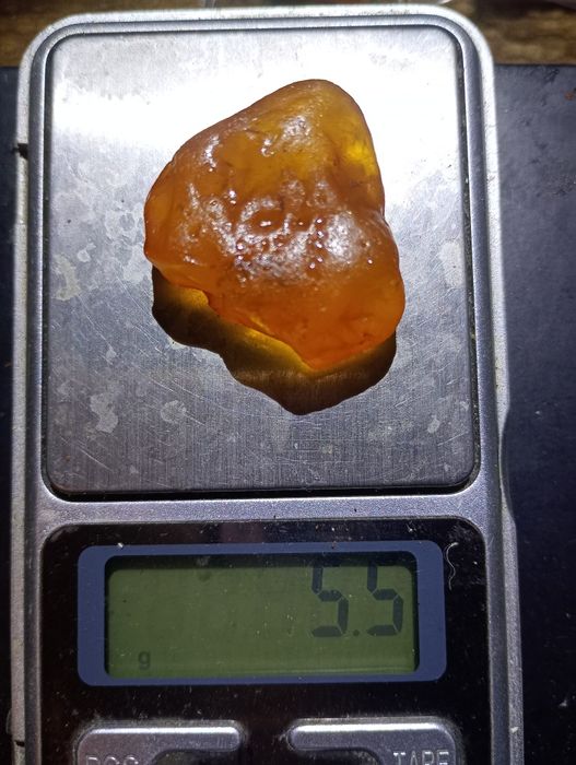 Bursztyn bałtycki surowy