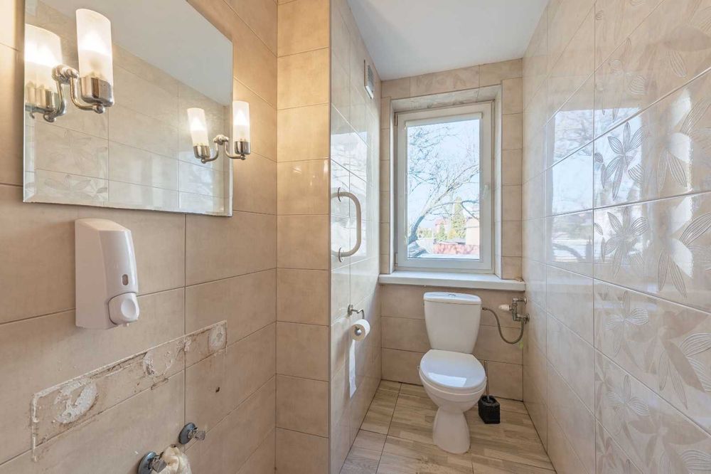 Dom - Ulica Bukowa 6. + garaż.