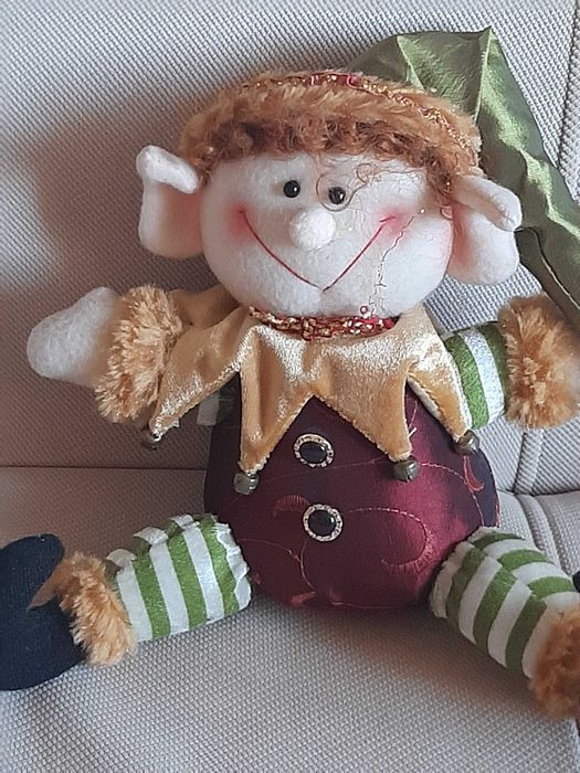 Чудесный дарящий  улыбку гном