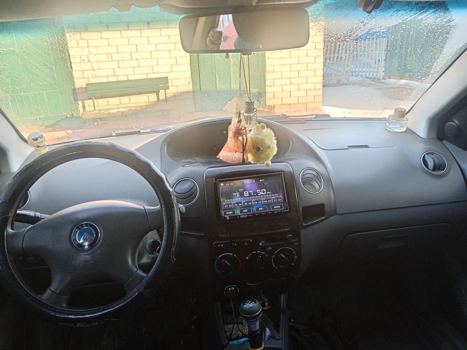 Продам  машину Джилі МК