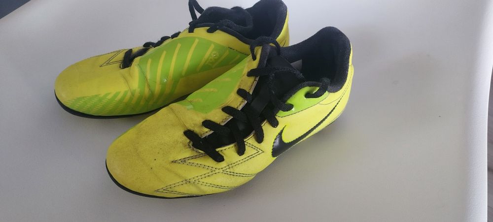 Korki Nike rozm. 33.5