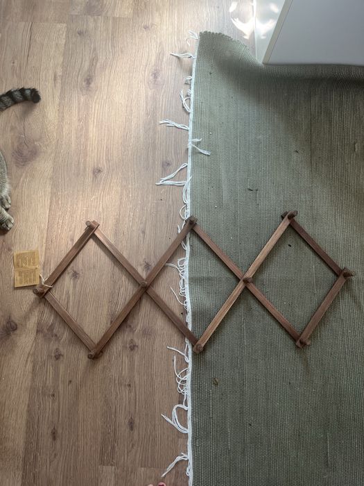 Cabide de parede de madeira