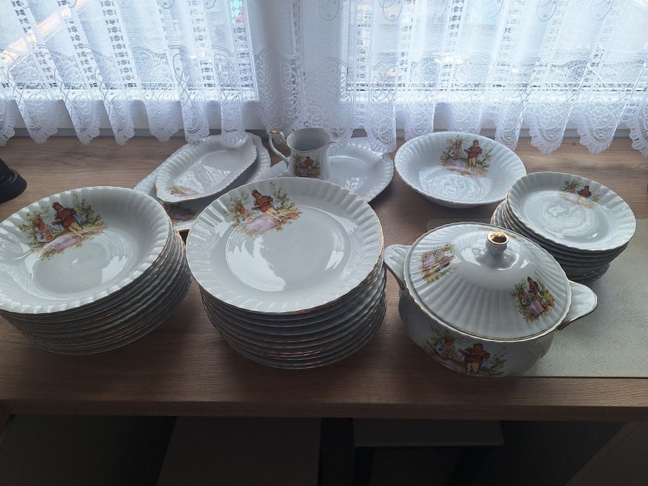 Zestaw obiadowy dla 12 osób Chodzież