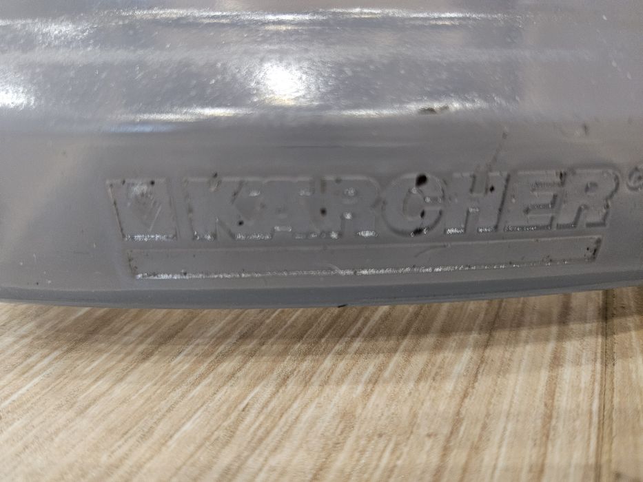 Pojemnikiem zbiornik na płyn karcher k3 myjka  ciśnieniowa.