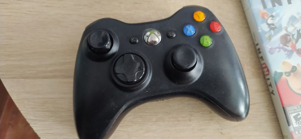 Продам комплект до Xbox 360