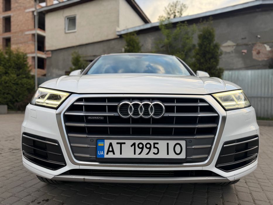 Продаж авто Ауді Q5