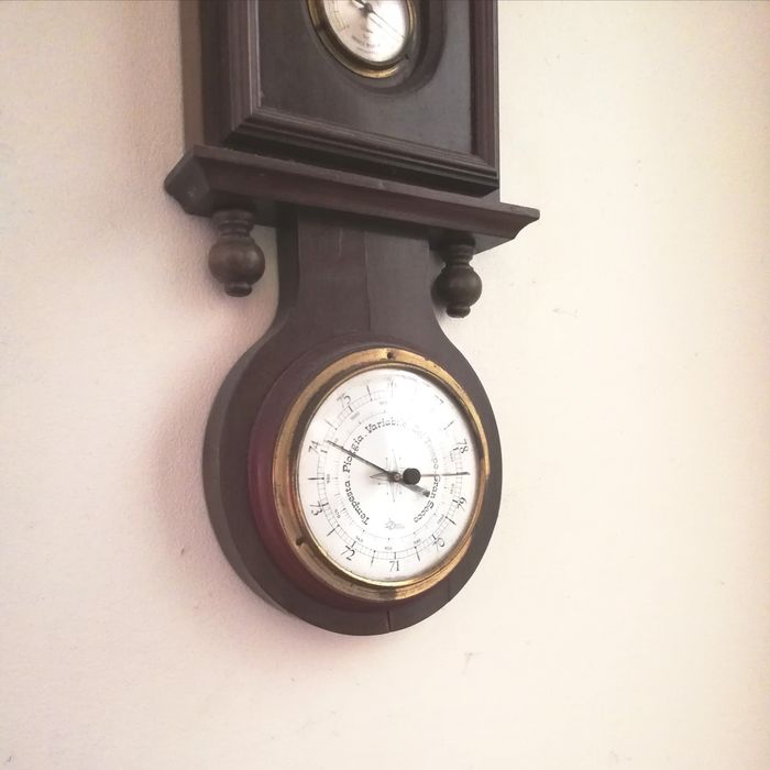 Relógio de parede  Kienzle, madeira maciça, de 1971