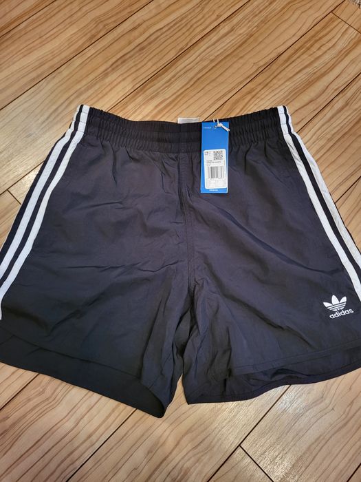 Спортивний одяг .