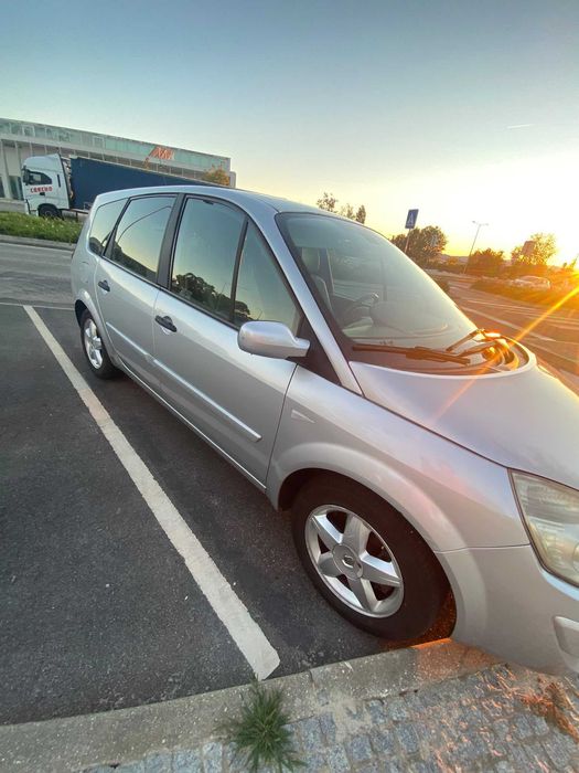 Carro Renault Grand Scénic — photo 2
