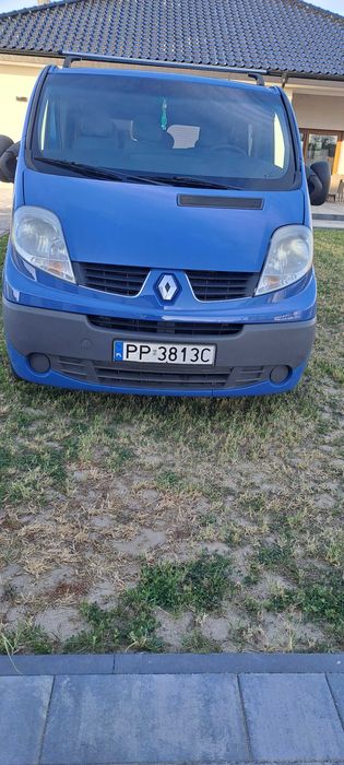 Renault Trafic II LONG L2H1 9-osobowy