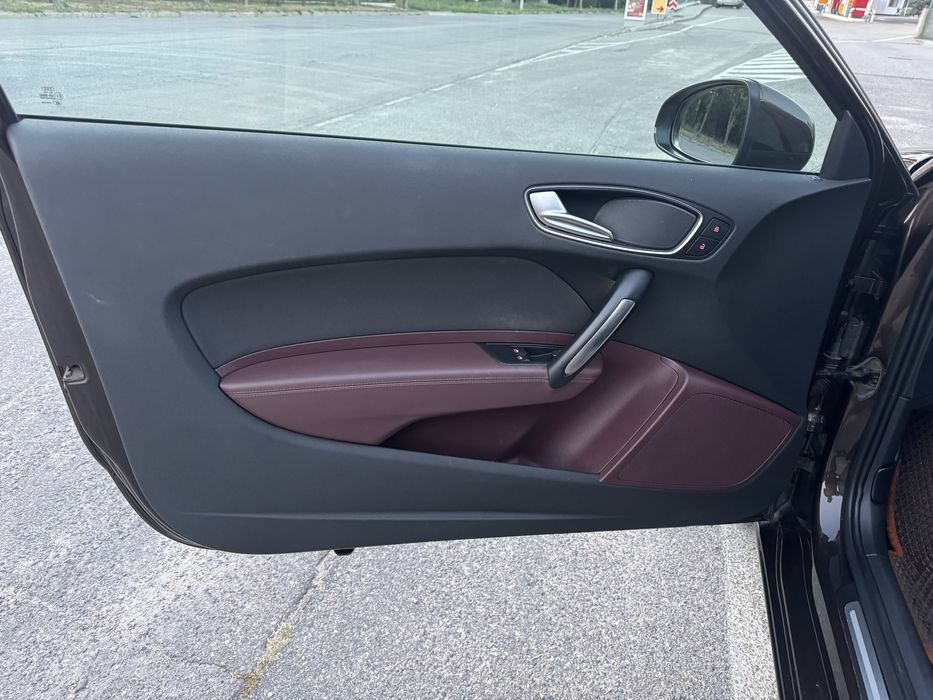 Audi A1 2012 1.6 TDI Avtomat ! New!